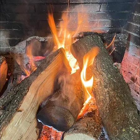 Boutique Con Chimenea Y Indoor Pool 别墅 赫罗纳
