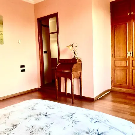 Boutique Con Chimenea Y Indoor Pool Χιρόνα