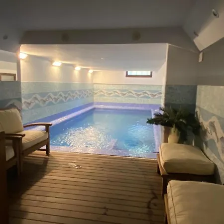 Boutique Con Chimenea Y Indoor Pool 别墅