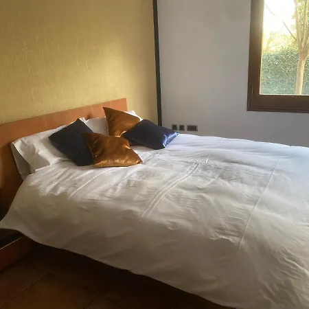 Boutique Con Chimenea Y Indoor Pool Girona