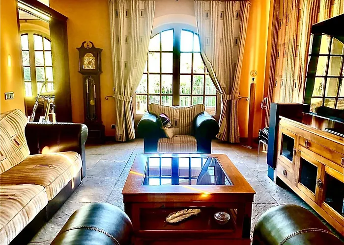 Boutique Con Chimenea Y Indoor Pool * Girona